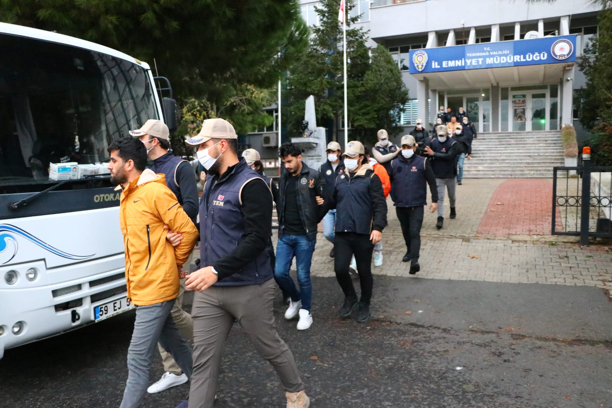 Gözaltına alınan 11 zanlı tutuklandı