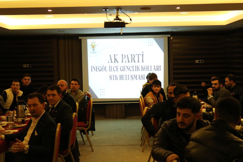 İnegöl’ün gençleri bu programda buluştu