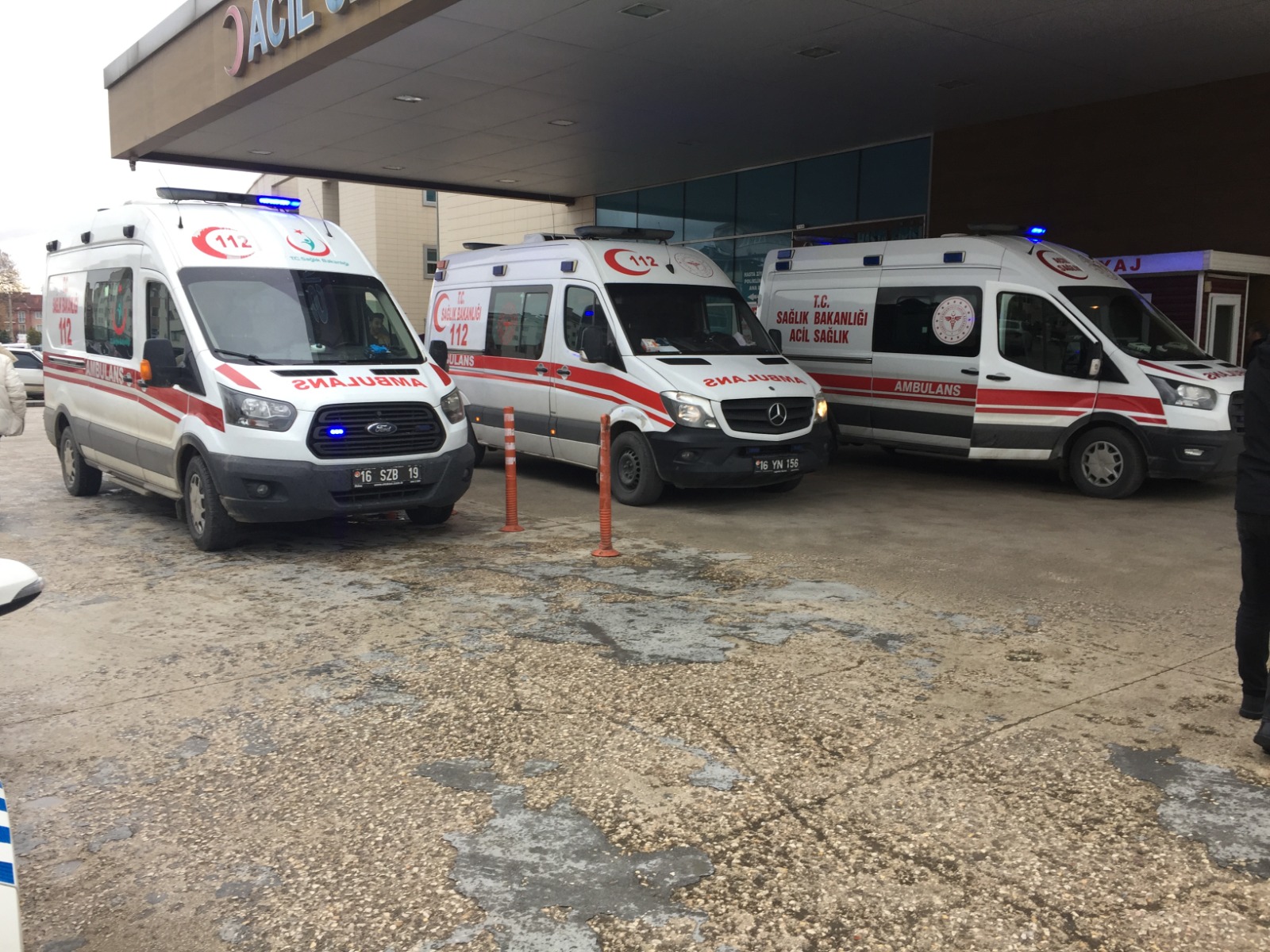 Otomobil ile çarpışan motosikletin sürücüsü yaralandı