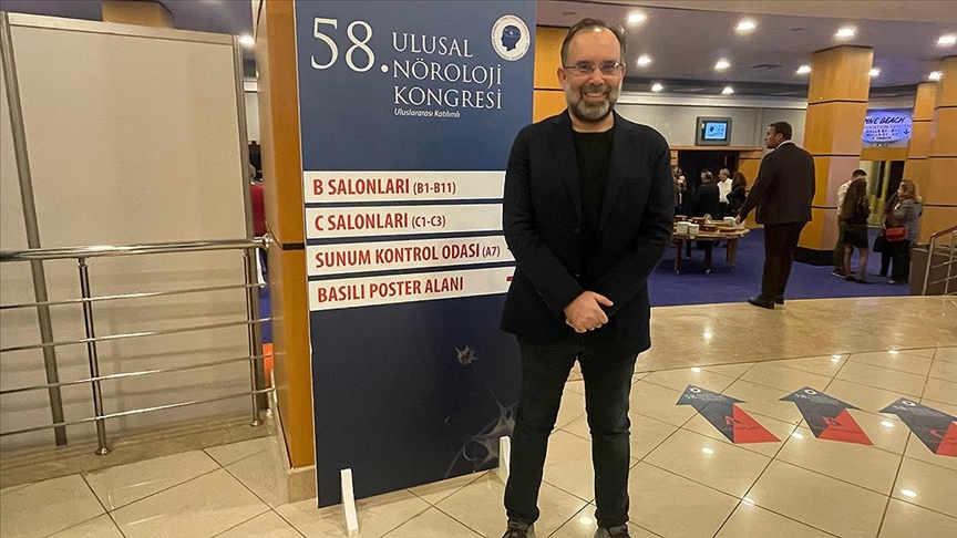 Uykuda bağırmak ve vurmak, Parkinson hastalığının “erken” habercisi olabilir