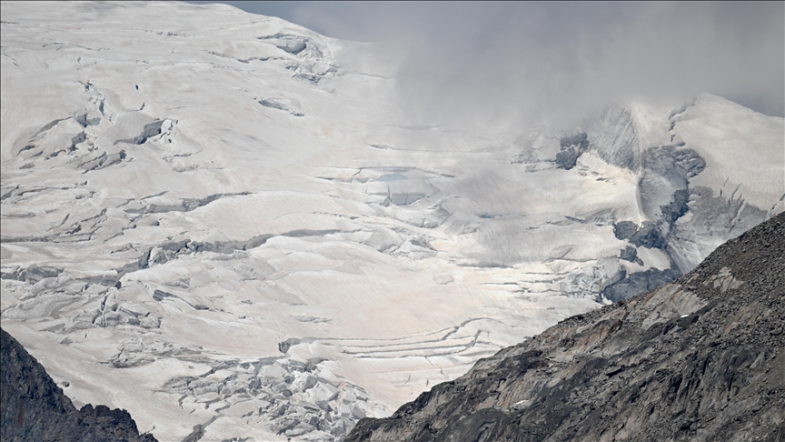 Avusturya’da bir kayak merkezinde 9 kişi çığ altında kaldı