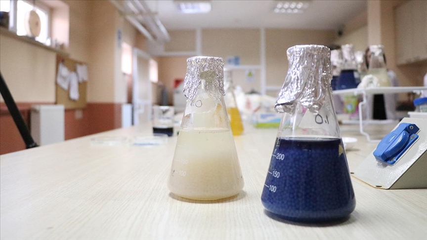 Faydalı bakteri barındıran “boncuklar” ile atık sular arıtılacak