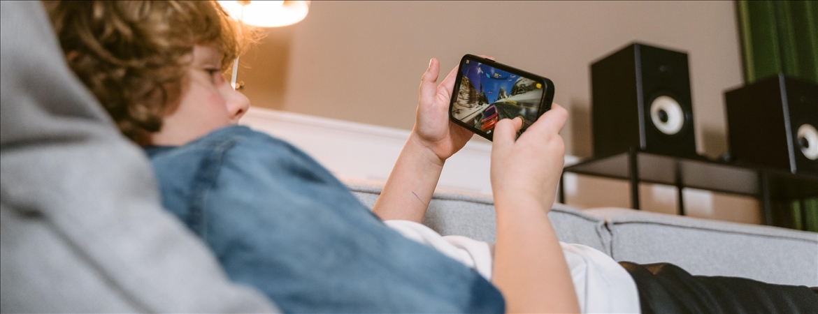 Şiddet içeren dijital oyunlar çocuklarda ayrımcı kişilik gelişimine neden olabiliyor