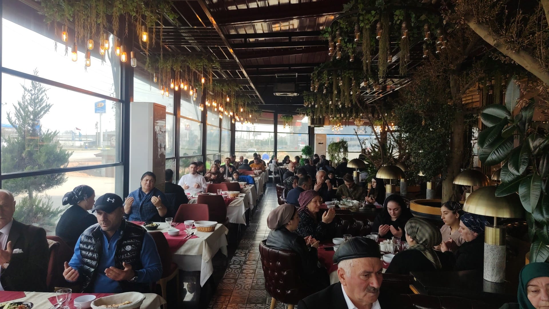 Naire Cikayeva ve Hayrullah Cikayev için Mevlid programı düzenlendi