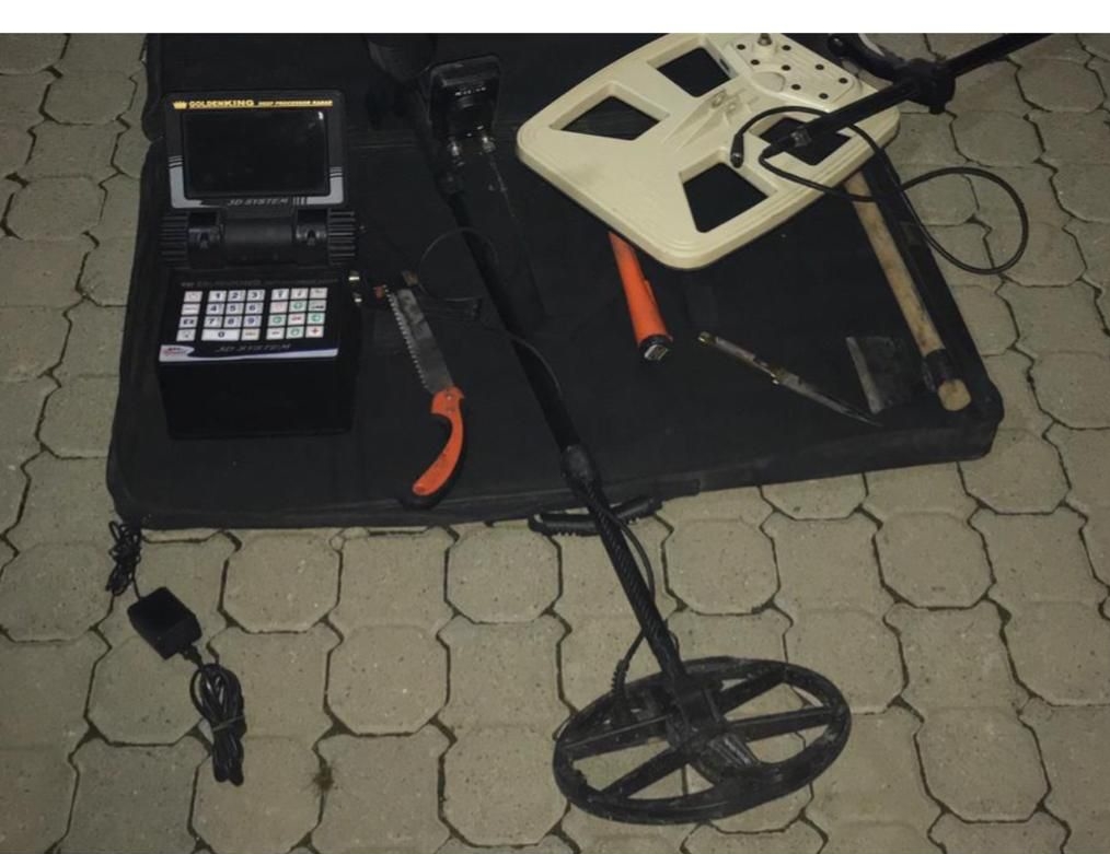 Ormanlık alanda kaçak kazı yapan 3 şüpheli