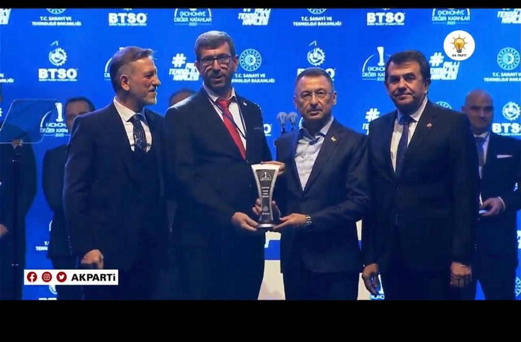 İnegöllü iş adamı Bursa’da önemli ödül aldı