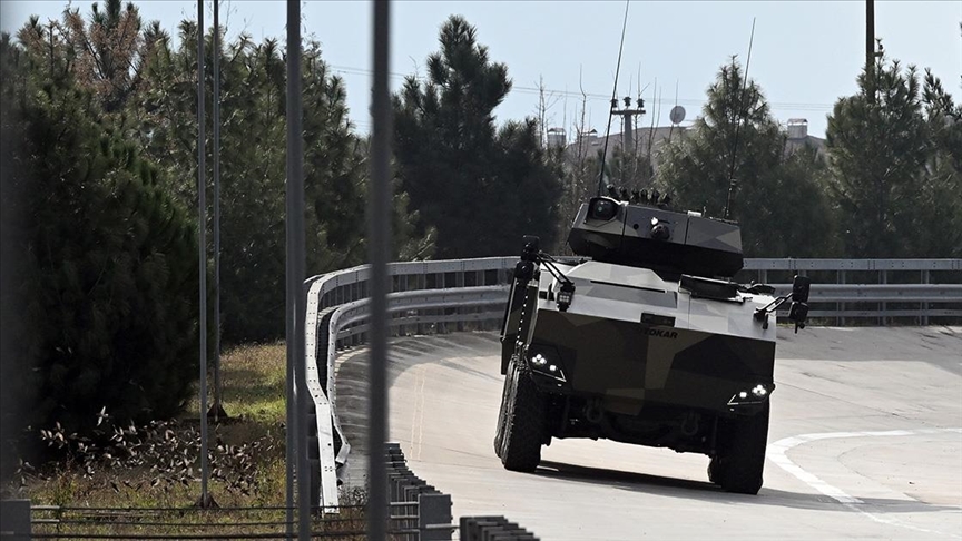 Türkiye’nin yerli motorlu ilk 8×8 aracı göreve hazır