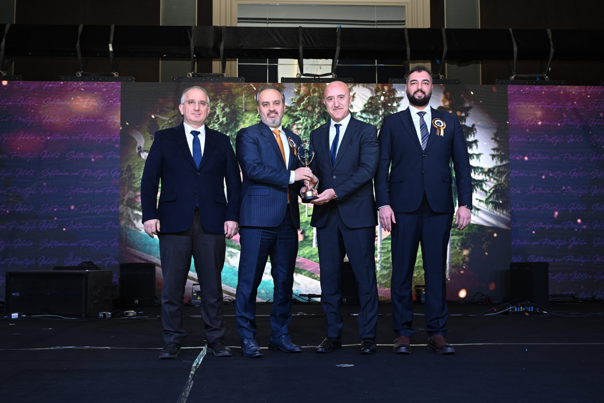 Büyükşehir’in ‘yeşil’ uygulamalarına 3 ödül