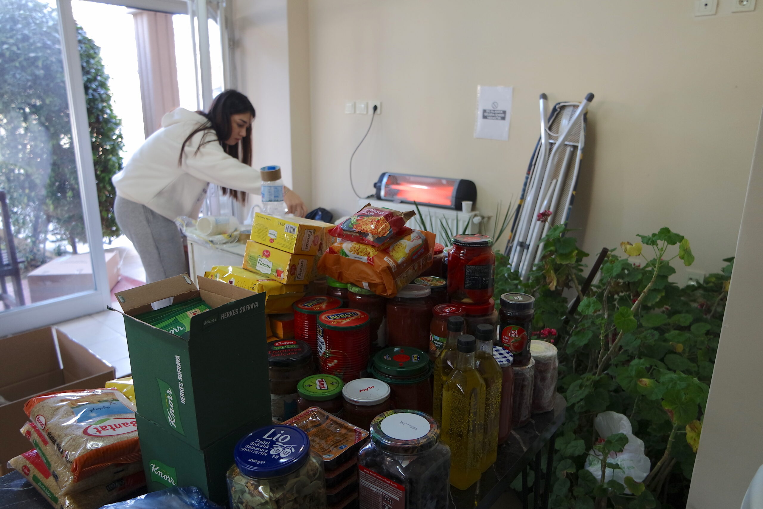 Bursalı emlakçılar sahipleriyle anlaştıkları 120 daireye depremzedeleri yerleştirdi