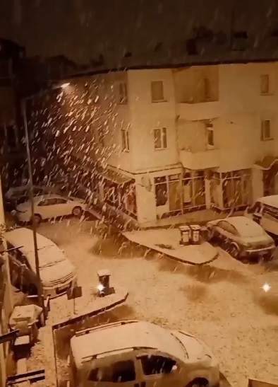 Merkezde kar tutmadı