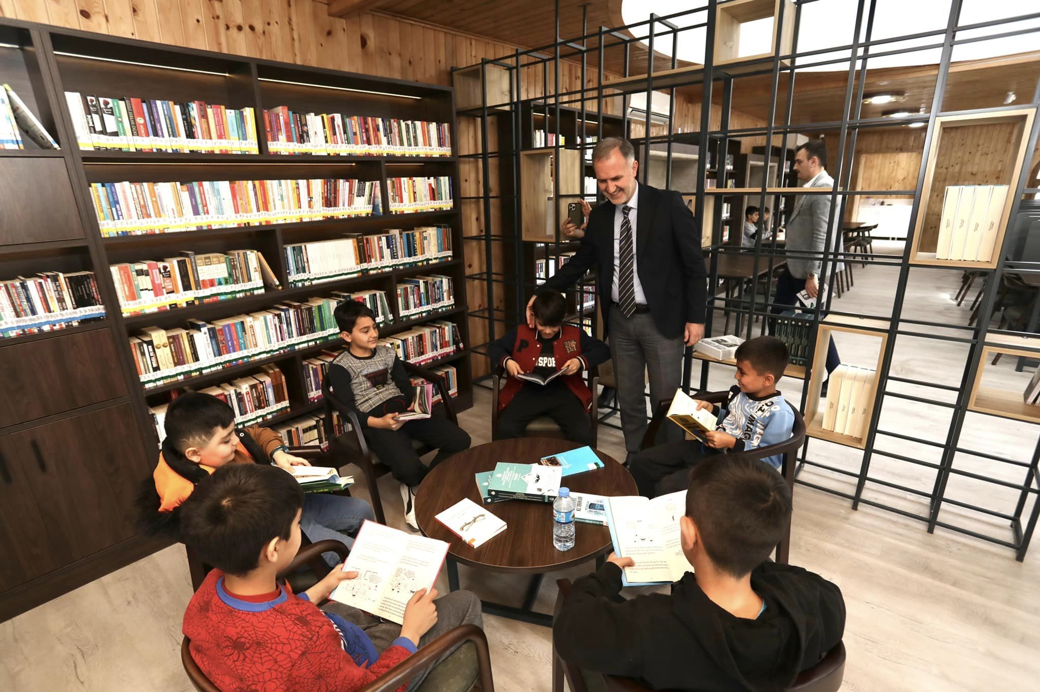 ‘’Gençlerin geleceği Nöbetçi Kitaphaneler ile inşa edilecek’’