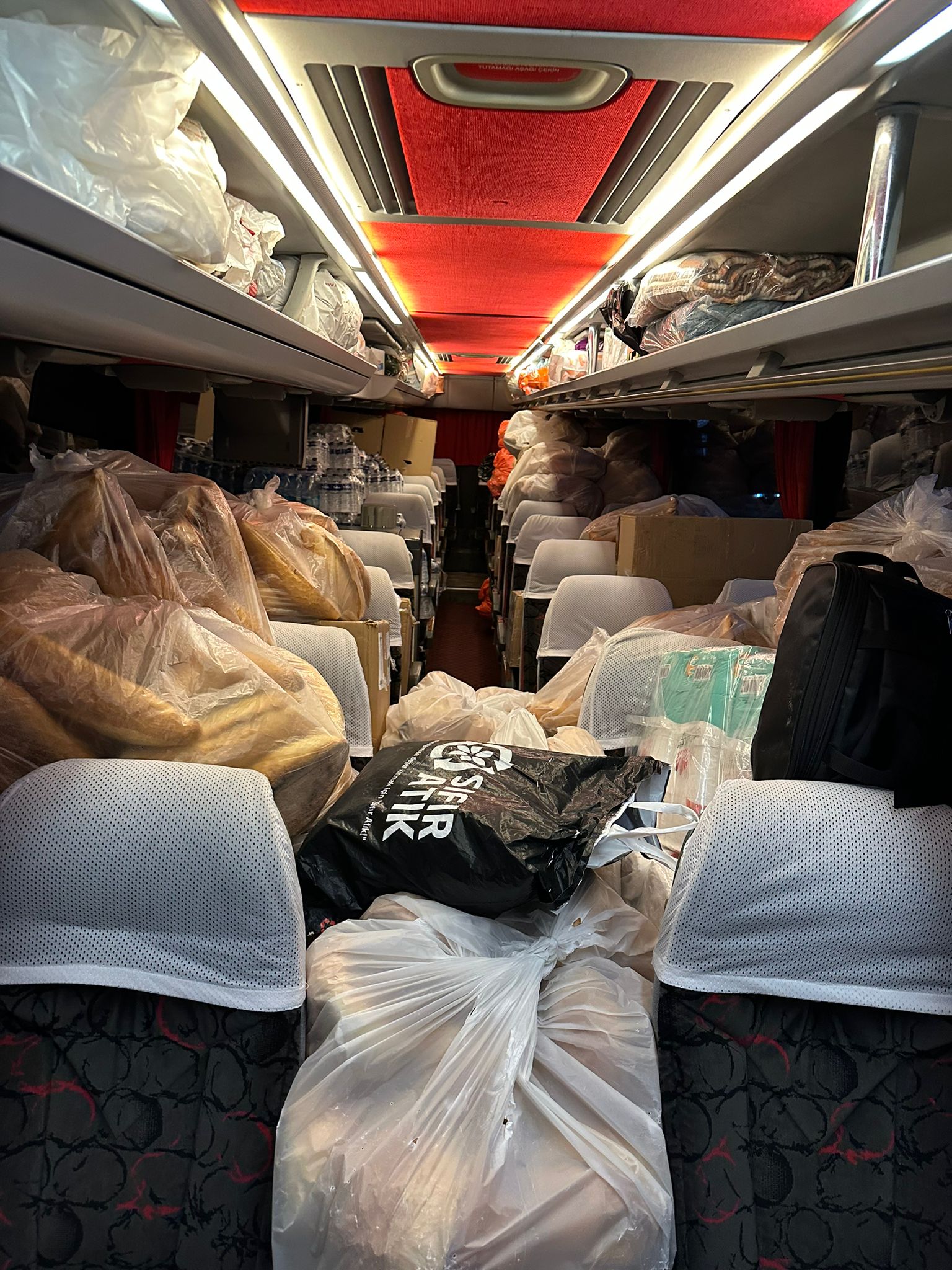 İnegölspor camiası depremzedeler için kenetlendi