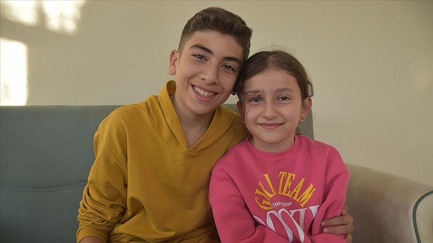 Depremin 4. gününde kurtarılan iki kardeş enkaz altındaki 87 saati anlattı: 4 gün bize sanki 1-2 gün gibi geldi