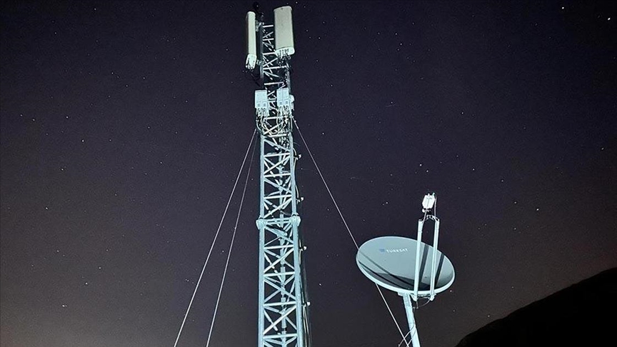 Deprem bölgesine kurulan mobil baz istasyonu sayısı 400’ü aştı