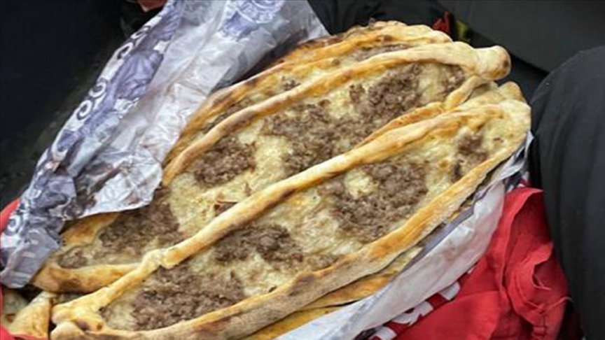 Arama kurtarma çalışmalarına katılan İspanyol ekipten duygusal paylaşım