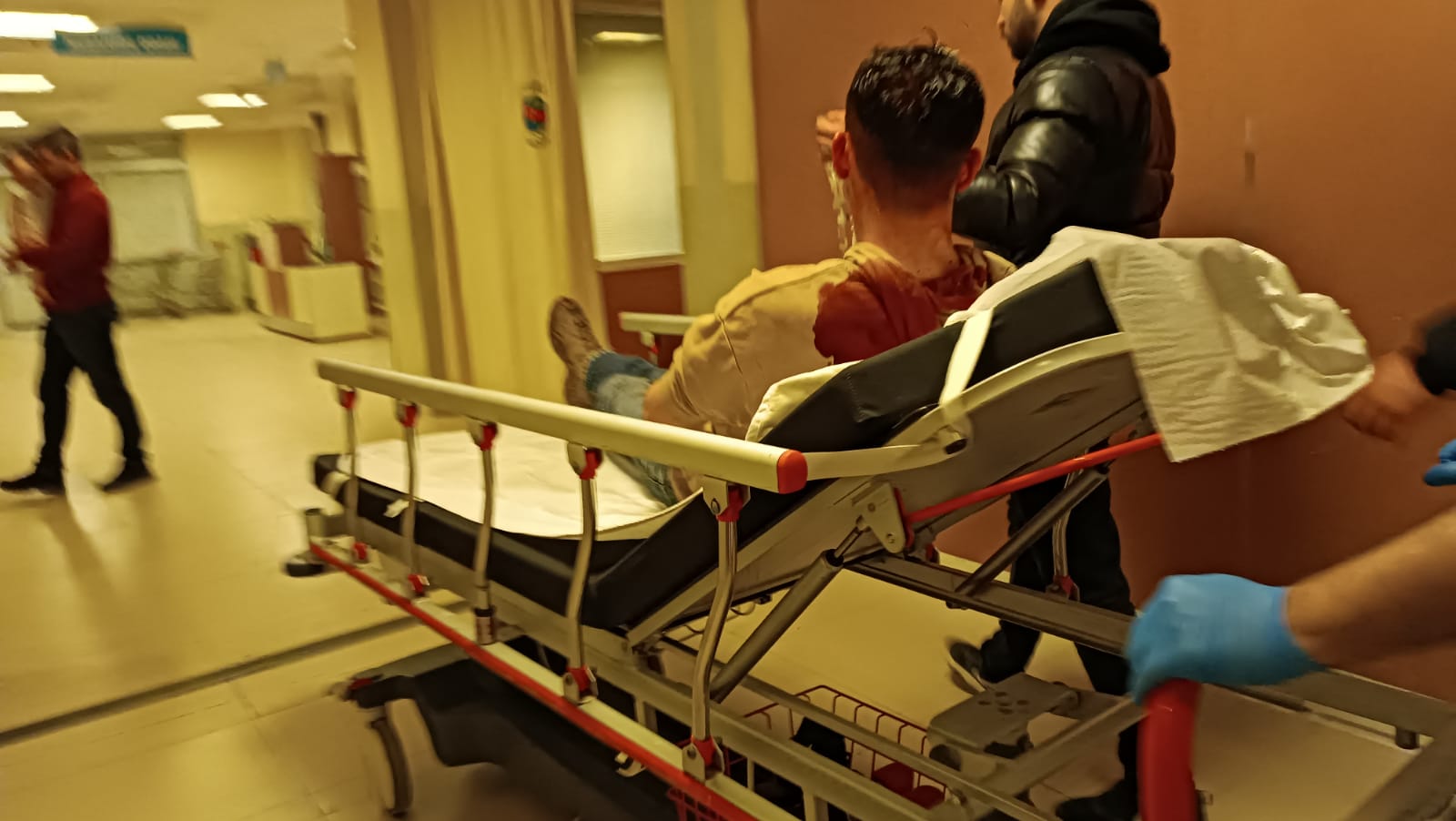 Motosiklet sürücüsü ölümden döndü