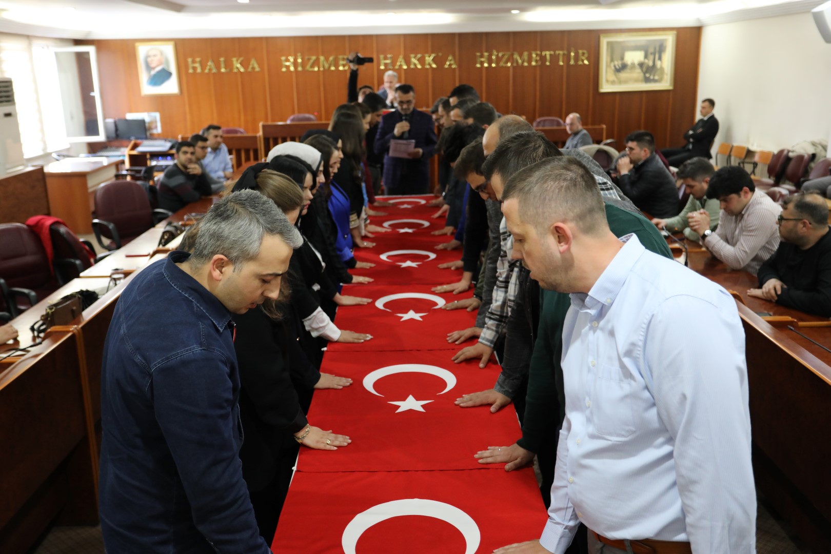 Memur kadrosuna geçen personeller yeminlerini etti