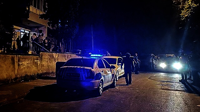 Husumetlisine kurşun yağdırdı