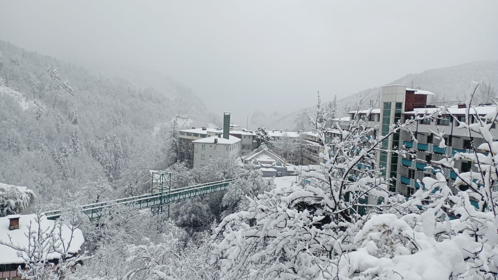 Oylat’ta ‘beyaz’ güzellik