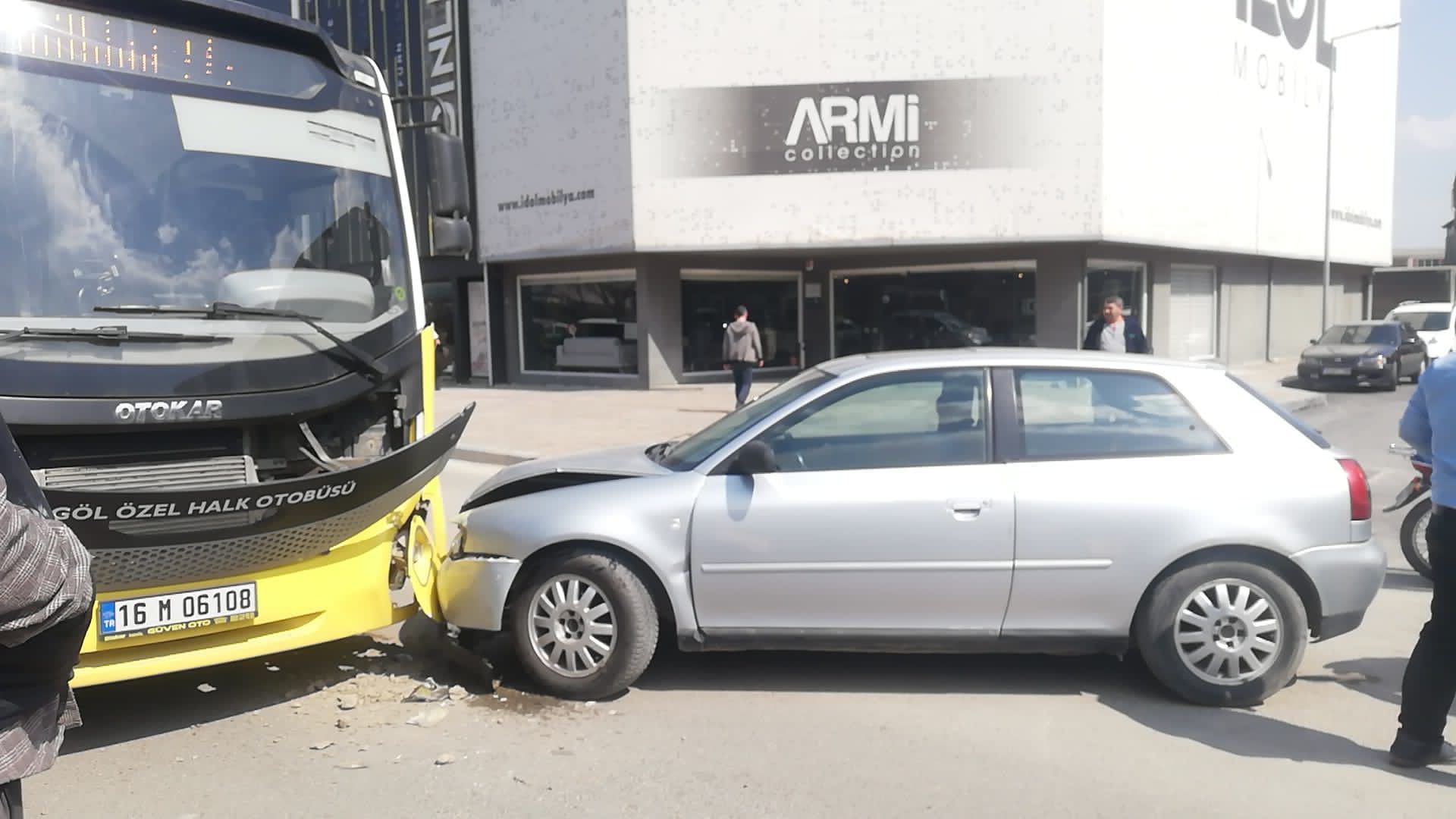 Kafa kafaya çarpıştılar