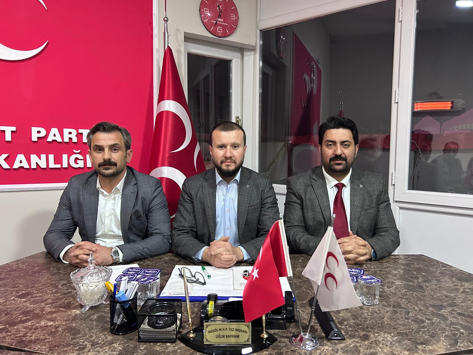 MHP, Cumhur için canla başla çalışıyor; ‘milletimizin gönüllü hizmetkarıyız’