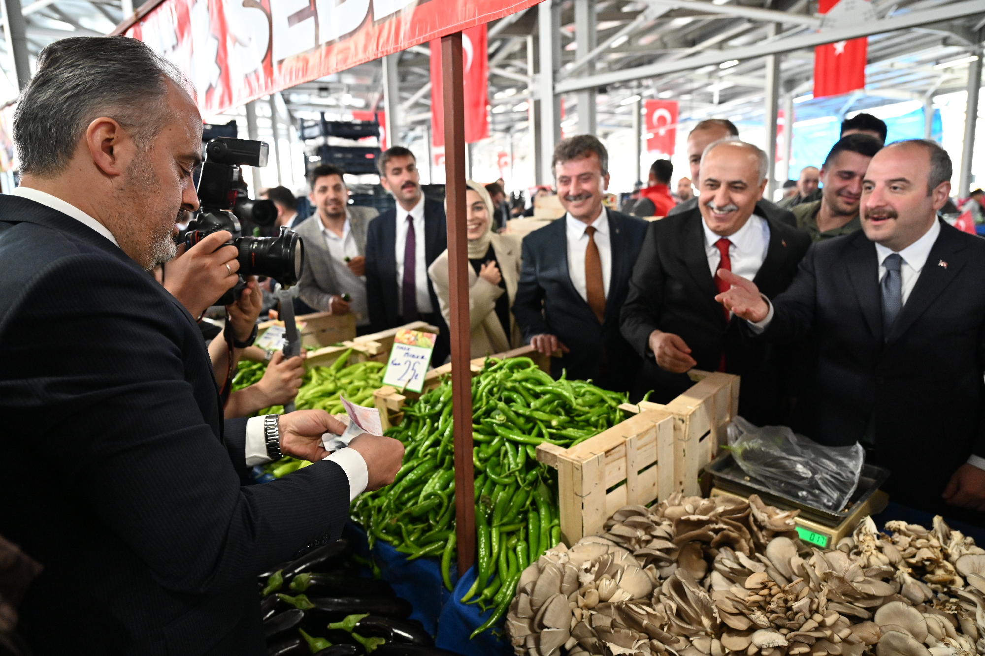Yenişehir’de konforlu alışveriş dönemi başladı