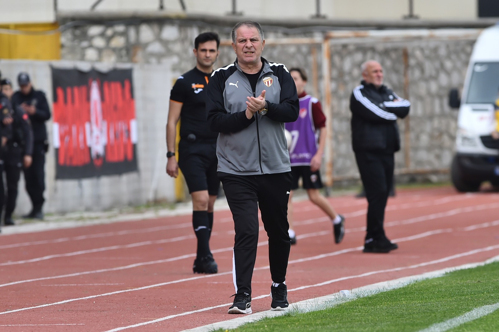 ‘Düşme potasından uzaklaşacağız’