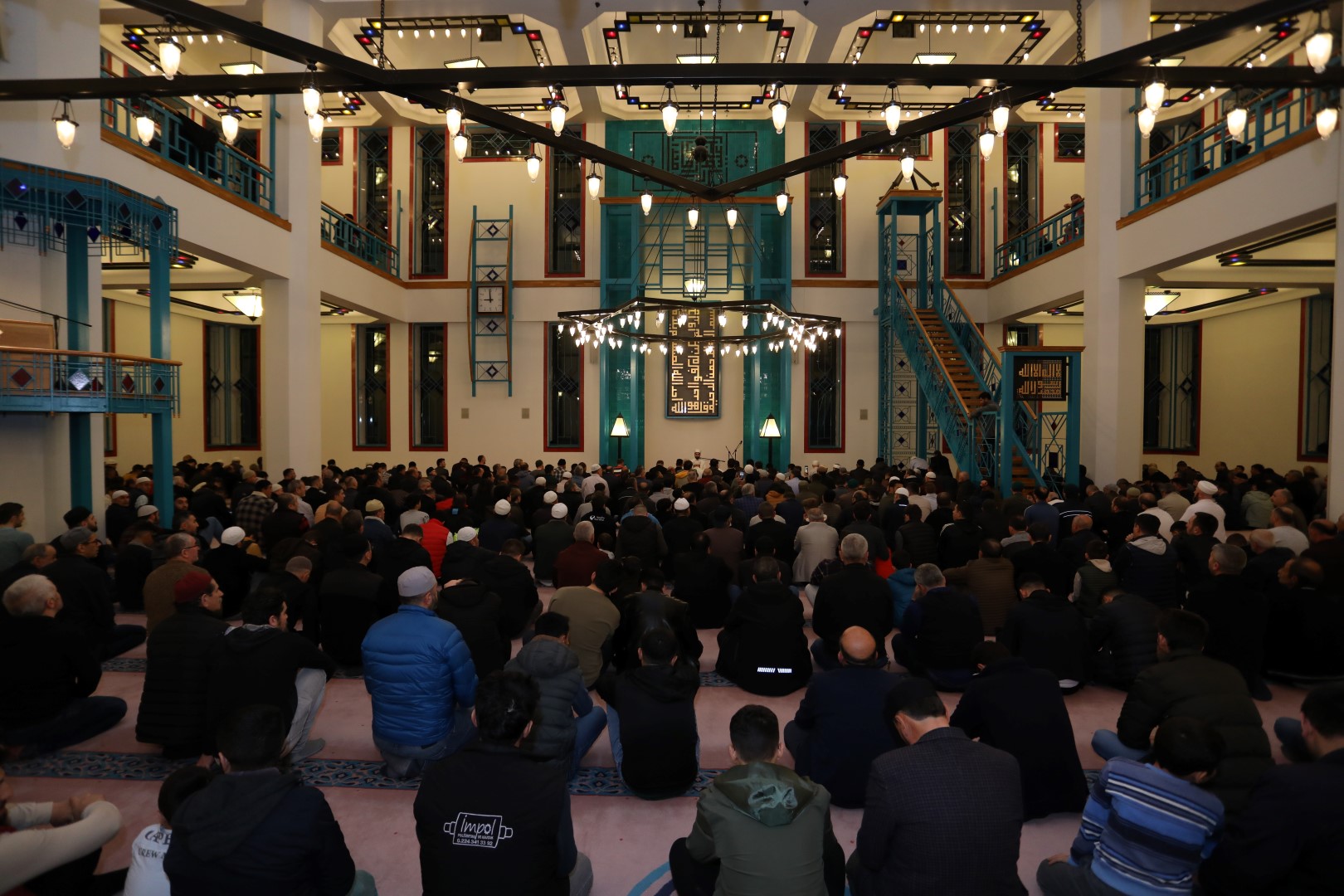 Kadir Gecesinde Hafız Adem Bilgetay İnegöllülerle Buluştu