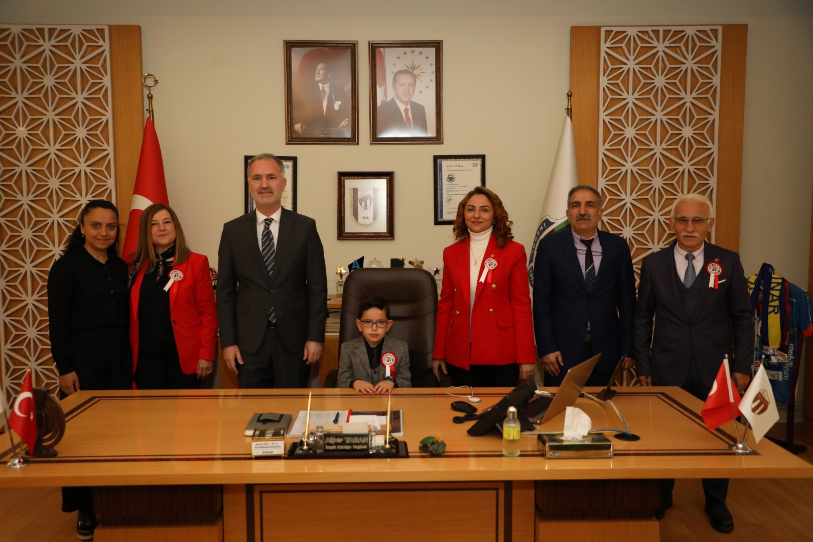 İnegöl Belediyesi’nde Yeni Başkan Makamı Devraldı