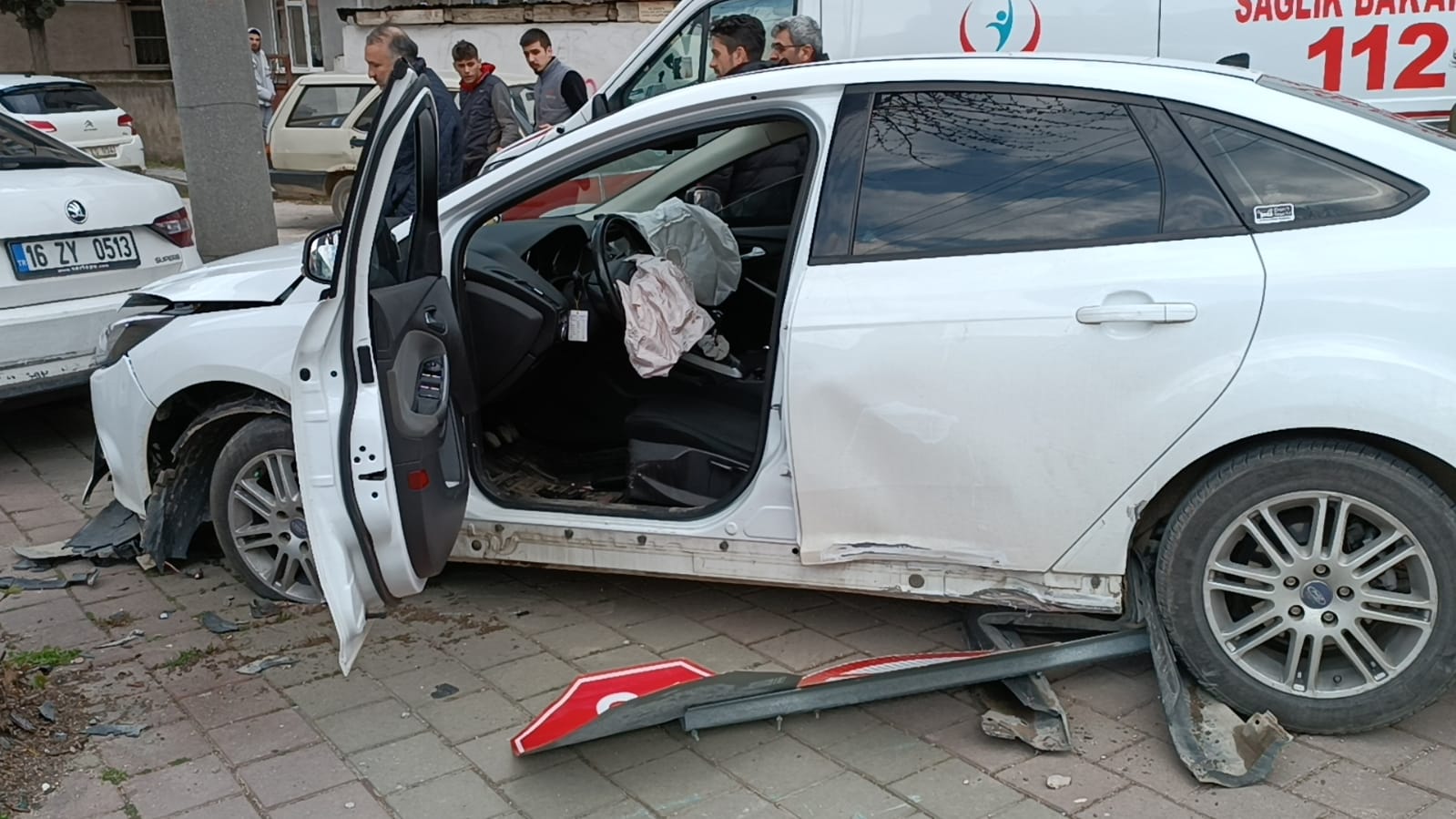 İnegöl’de gençler ölümden döndü