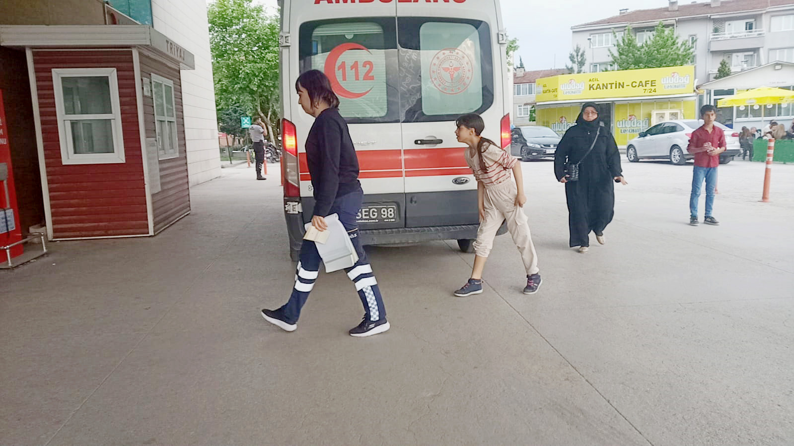 Köpeğin ısırdığı çocuk yaralandı