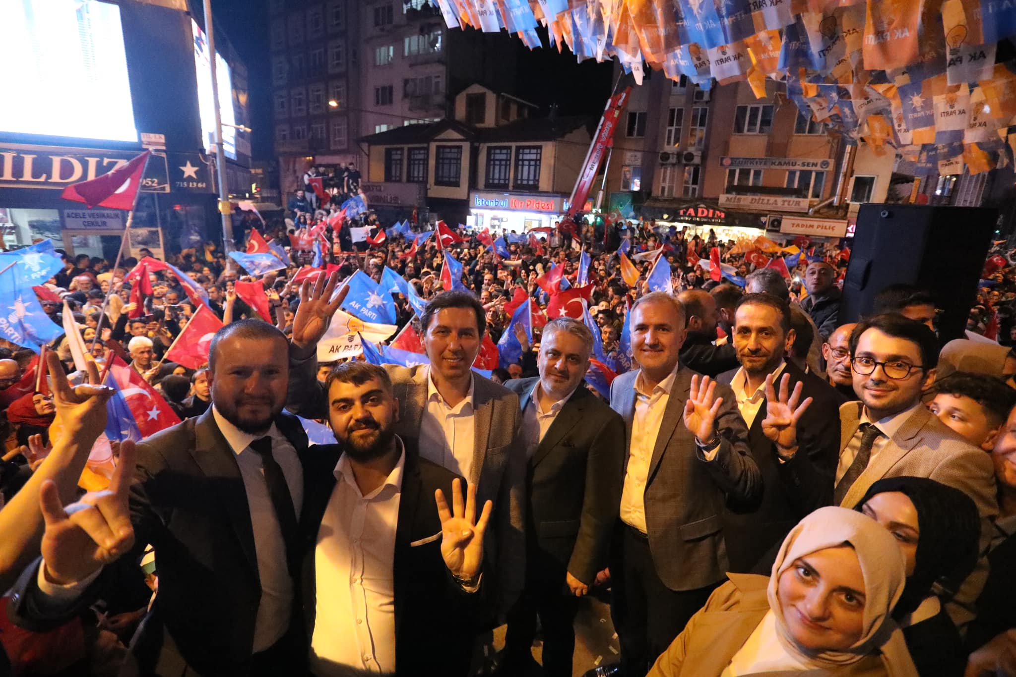 ‘Durmak yok yola devam’