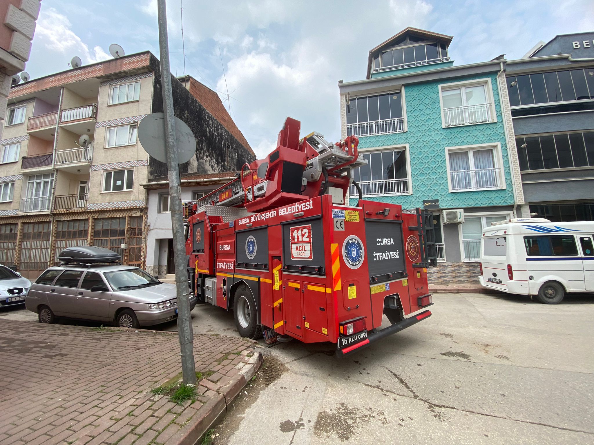 İtfaiye ekipleri seferber oldu