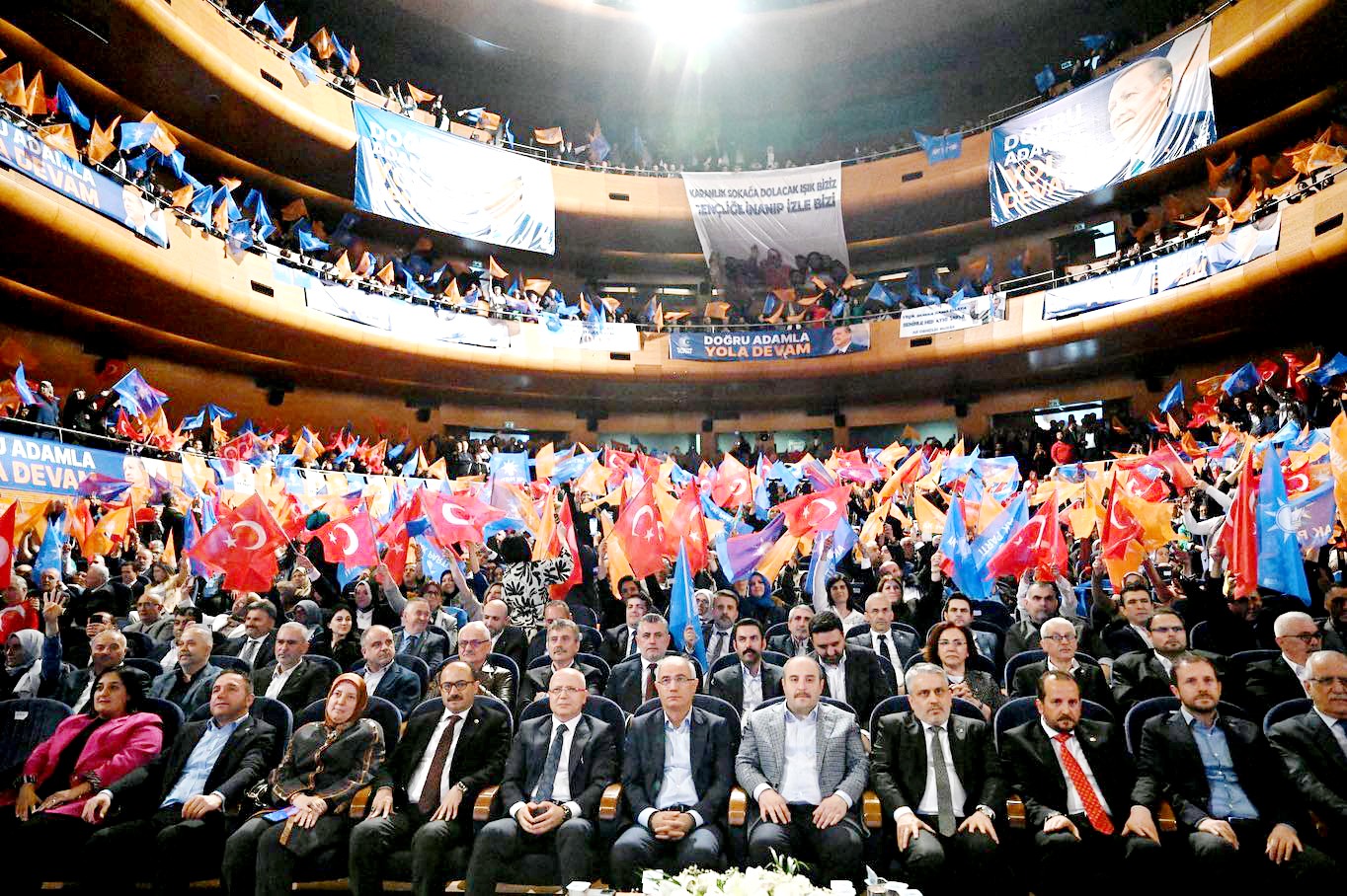 Sandıktan öyle bir sonuç çıkaralım ki, ‘Erdoğan gitsin’ diye manşet atanların odalarında duyulsun