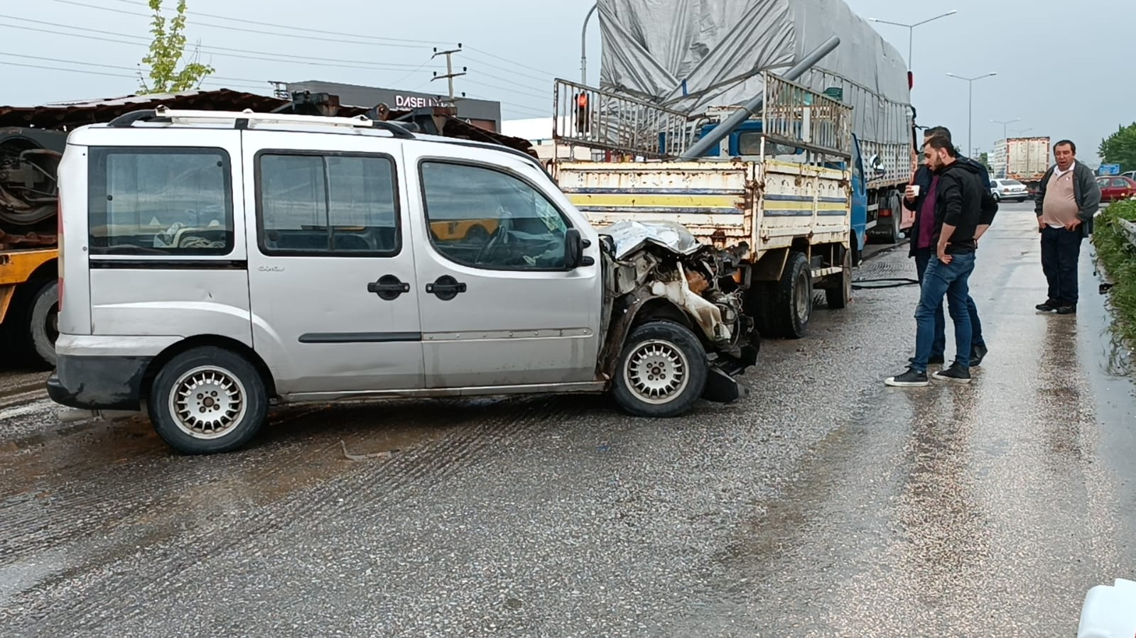 İnegöl’de zincirleme kaza
