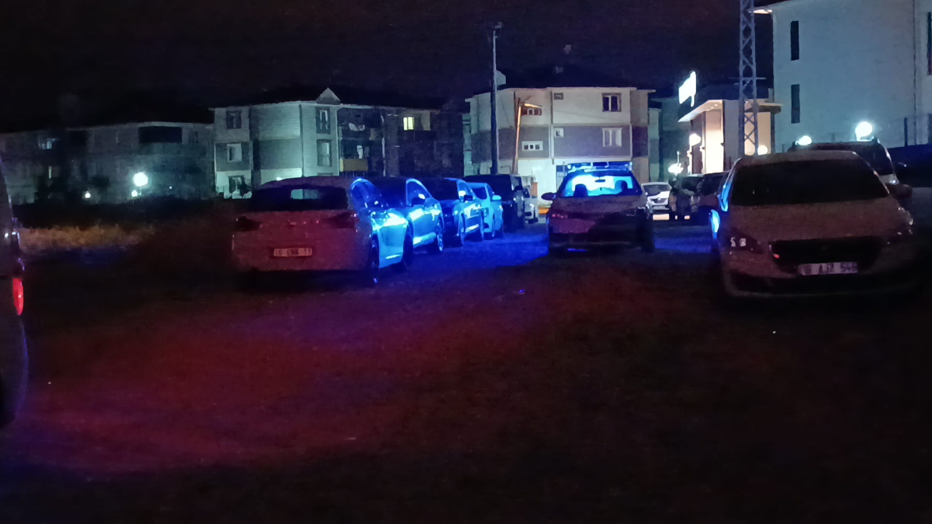 İnegöl’de nefes kesen kovalamaca Kaçarken polis aracına çarparak durabildi