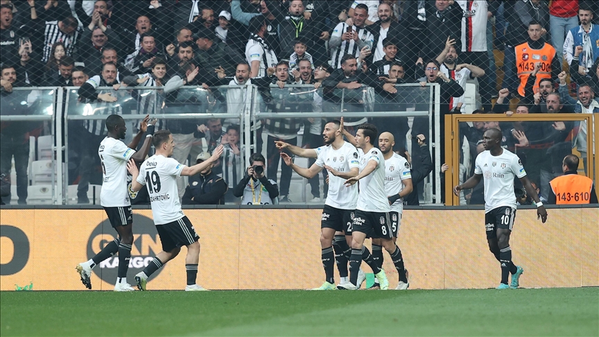 Beşiktaş, depremzedeler için Azerbaycan’da dostluk maçına çıkacak
