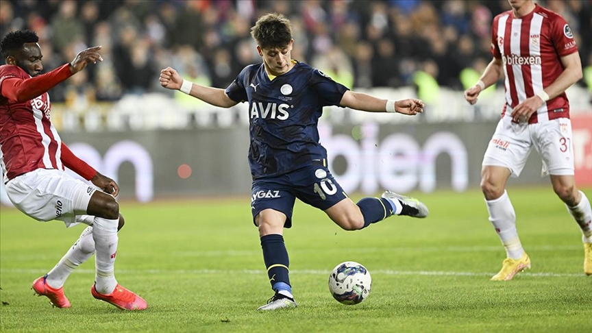 Fenerbahçe, Ziraat Türkiye Kupası yarı finalinde Sivasspor’a konuk olacak