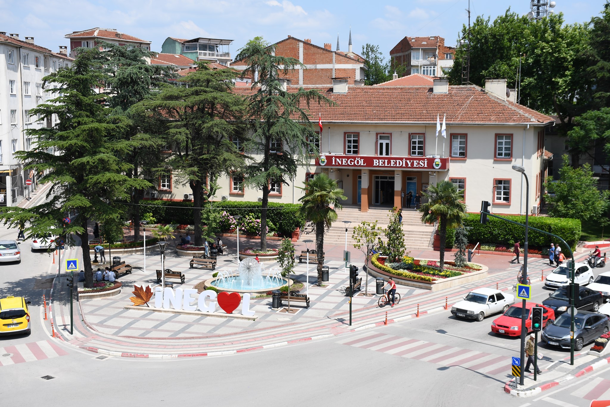 BELEDİYE BAŞKANI ALPER TABAN; ‘İnegöl’ün il olmasından mutluluk duyarız’