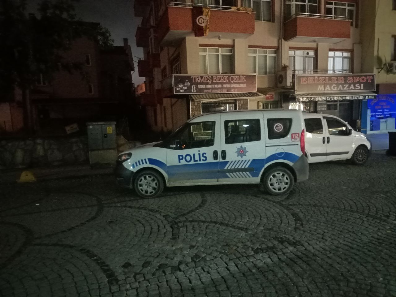 Oto yıkamacıda çıkan bıçaklı kavgada 1 kişi öldü