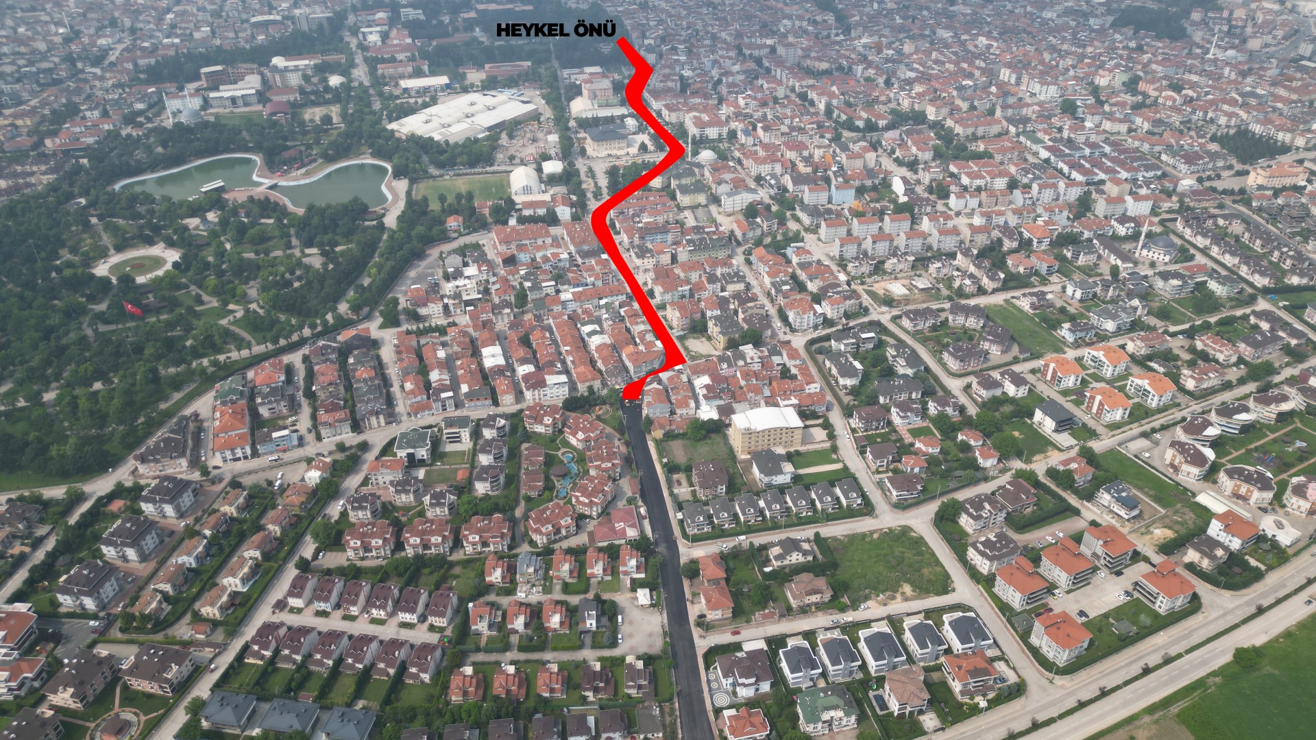 Park caddesinin asfaltı yenileniyor