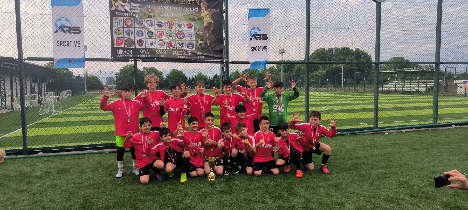 KAFKAS’IN MİNİKLERİNDEN BÜYÜK BAŞARI