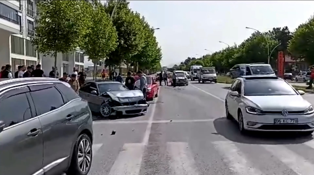 Ehliyetsiz sürücü dehşeti yaşattı