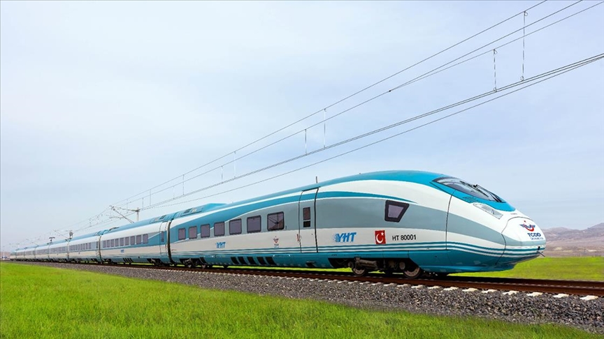 Kurban Bayramı ve yaz tatili öncesinde trenlerde kapasite artırıldı