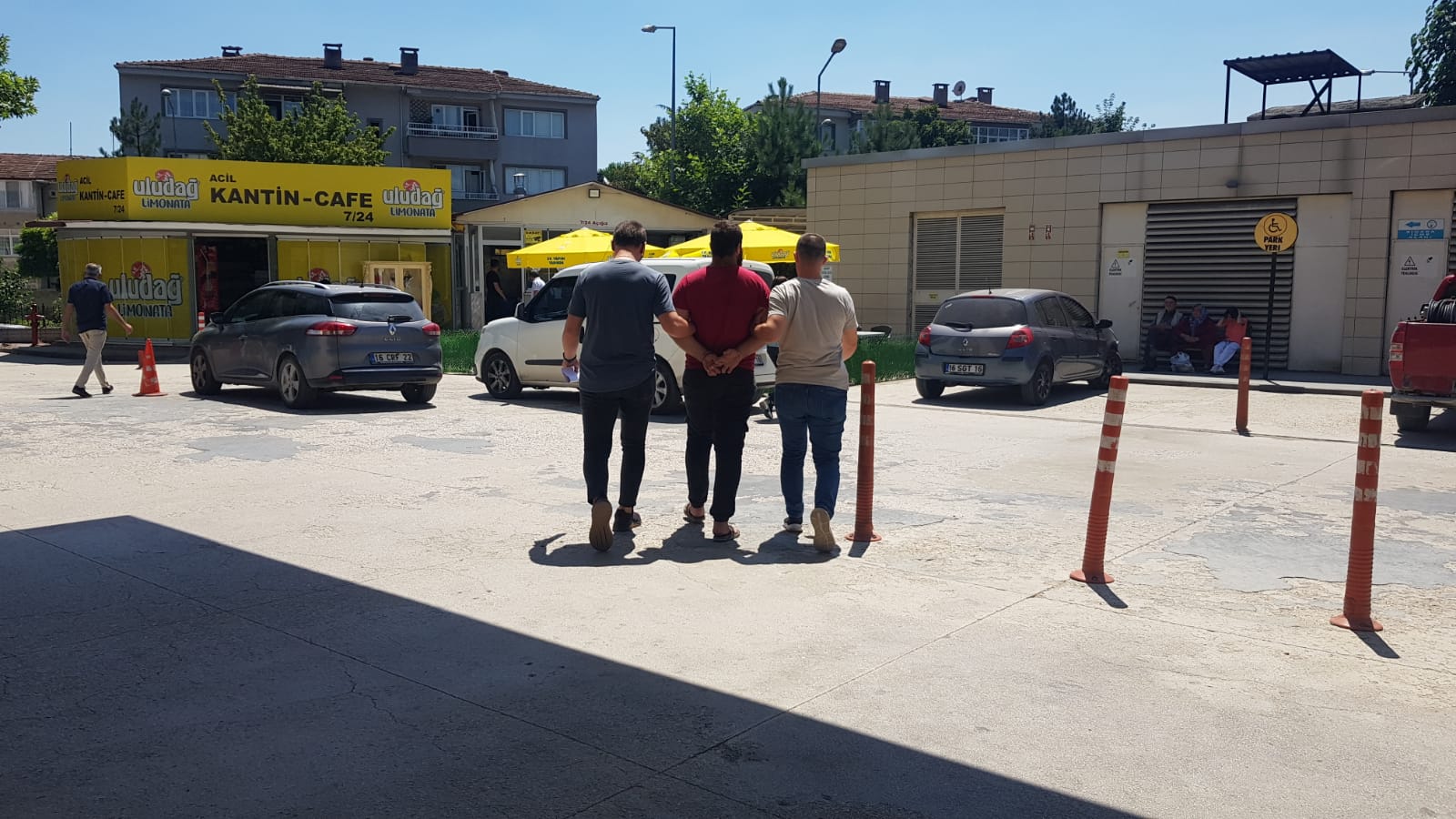 Bıçaklı yaralama olayına karışan Suriyeli gözaltına alındı