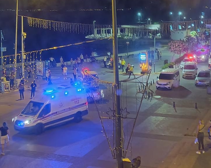 Bıçaklı kavgada 1’i ağır 2 kişi yaralandı