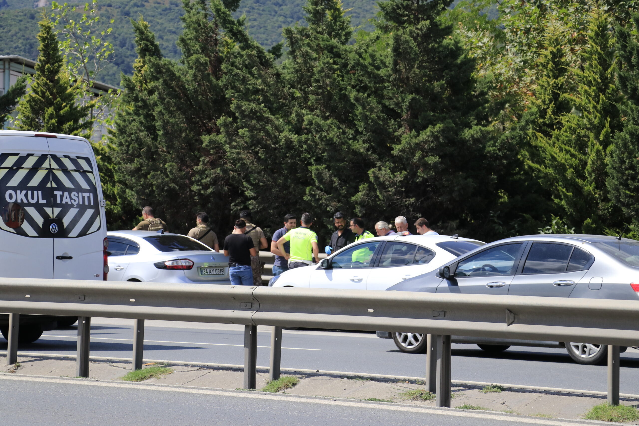 Kocaeli’de sürücüsü “dur” ihtarına uymayan otomobilde uyuşturucu ele geçirildi