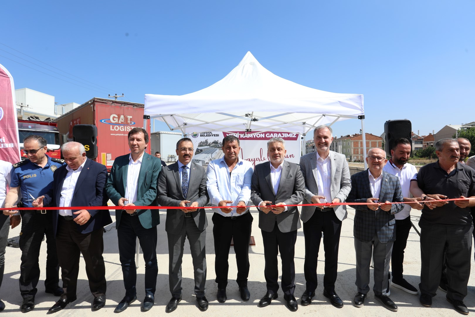 60 ARAÇLIK TIR PARKI HİZMETE GİRDİ