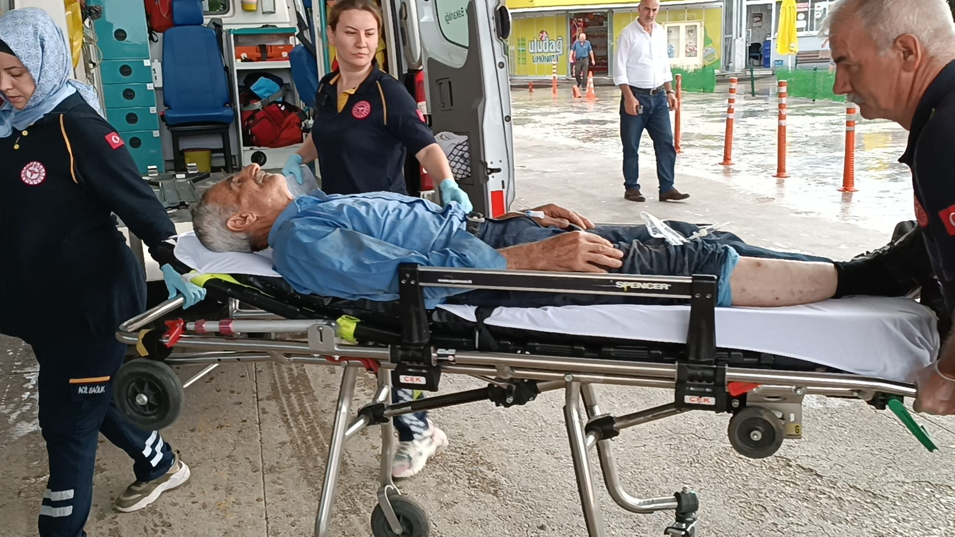 Yıkım sırasında başına gelmeyen kalmadı