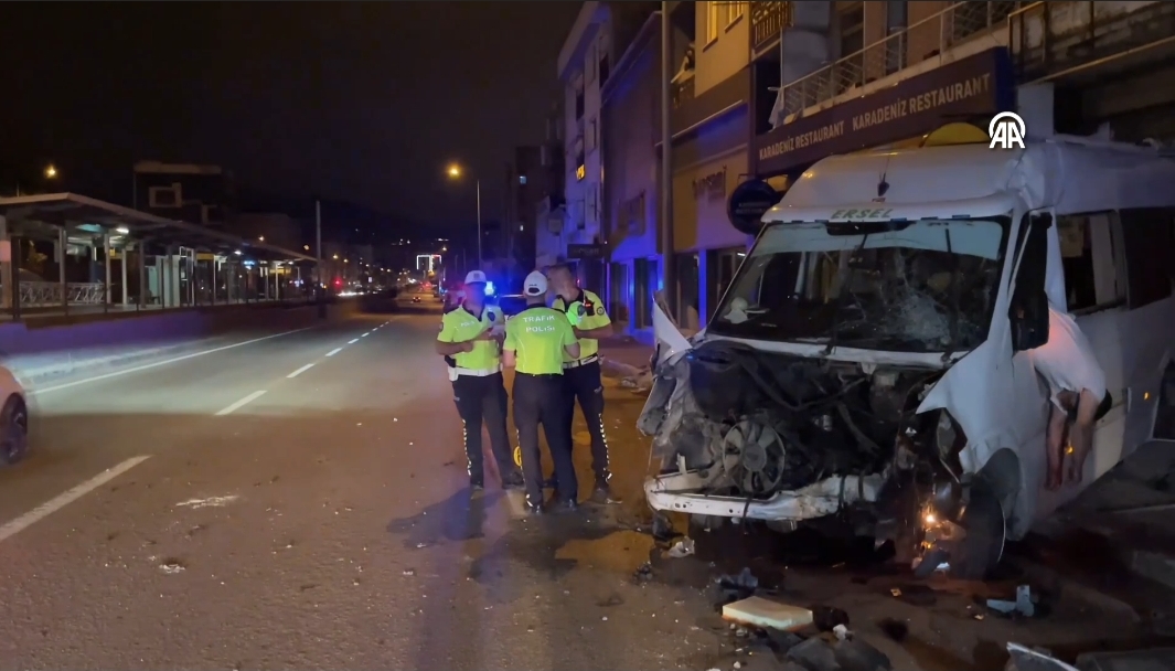 Feci kaza; 1 ölü 4 yaralı